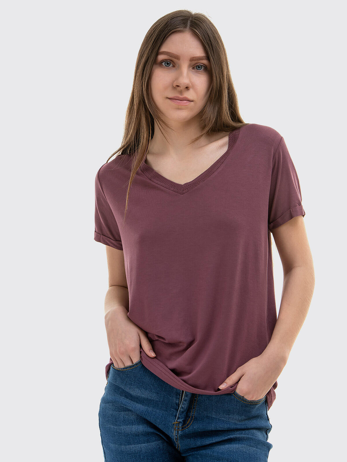 t-shirt-damski-z-dekoltem-v-246rnu-1.jpg